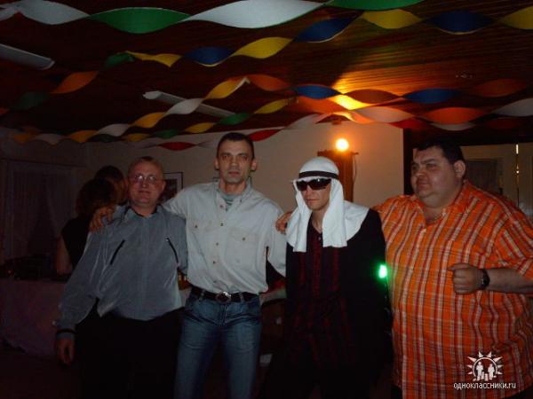 Фото DJ КРУТОЙ: я в роли мистера Кредо я у Алика на день рожденья изменить Фото DJ КРУТОЙ: я в роли мистера Кредо я у Алика на день рожденья изменить