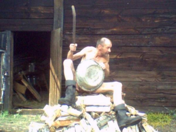Фото Шепот_Дождя: эд охраняет свое новое жилище от поклонников Фото Шепот_Дождя: эд охраняет свое новое жилище от поклонников