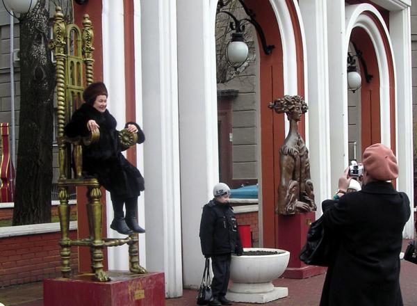 Фото Татьяна Тимофеева(Грунина): Ну-ка сдвинь корону на бок, чтоб не висла на ушах!!! Фото Татьяна Тимофеева(Грунина): Ну-ка сдвинь корону на бок, чтоб не висла на ушах!!!